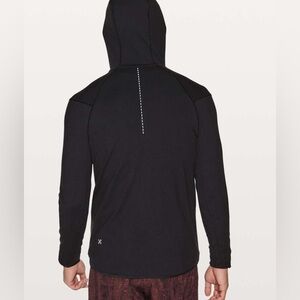 #209 Lululemon Surge Warm Full Zip
Black -Sz Med (Broken Zipper)